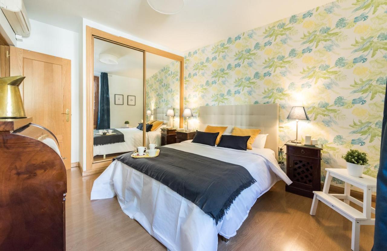 Gomez De Mora Apartment Madrid Bagian luar foto