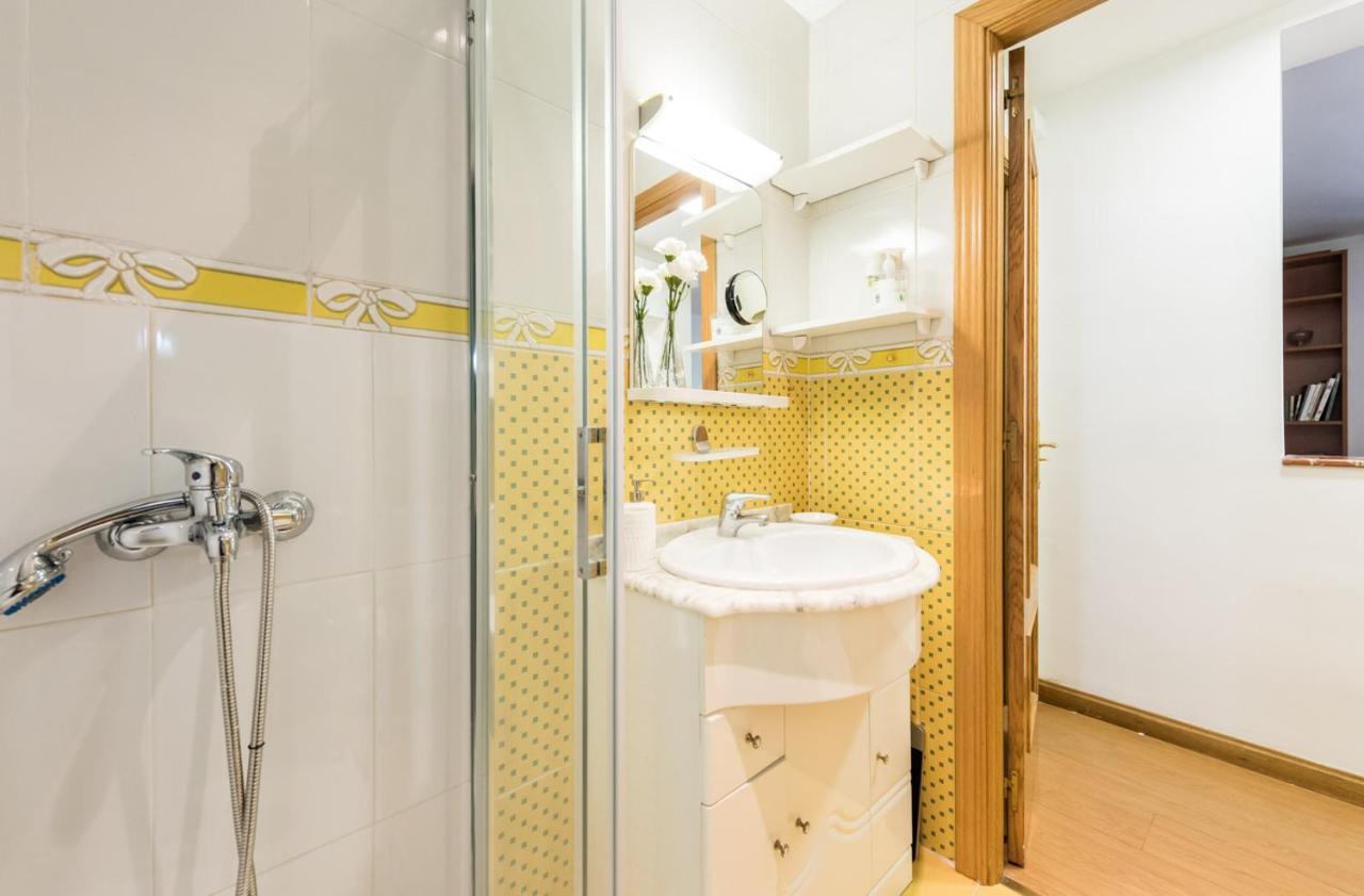 Gomez De Mora Apartment Madrid Bagian luar foto