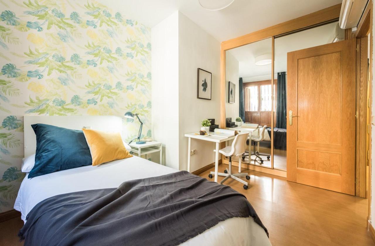 Gomez De Mora Apartment Madrid Bagian luar foto