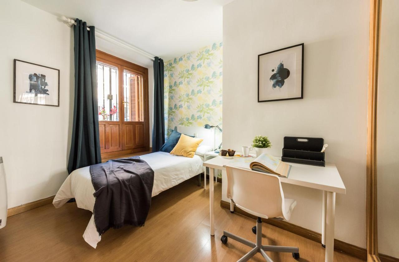 Gomez De Mora Apartment Madrid Bagian luar foto
