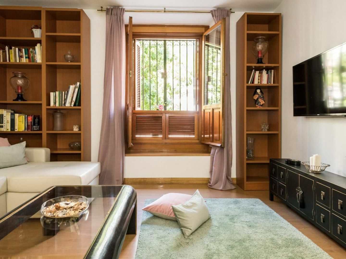Gomez De Mora Apartment Madrid Bagian luar foto